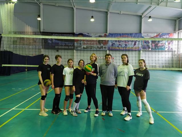Очередной тур чемпионата Калужской области по волейболу среди мужских и женских команд.