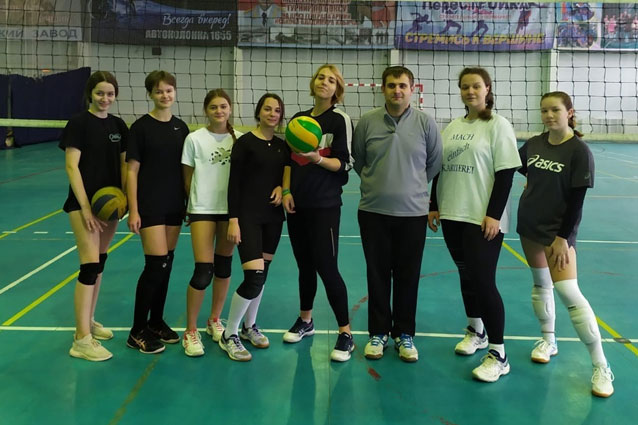 Женская сборная Кировского района заняла 4 место среди районов первой группы.