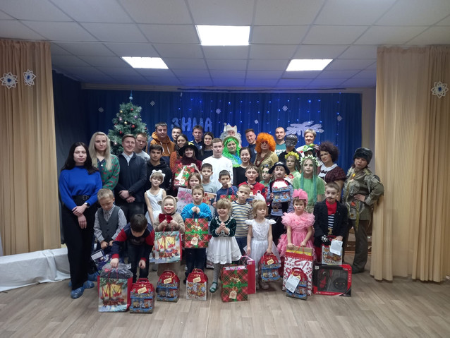 Кадастровая палата по Калужской области поздравила детей социально-реабилитационного центра «Детство» с наступающим Новым годом!