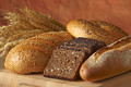Печем хлеб: простые рецепты для хлебопечки